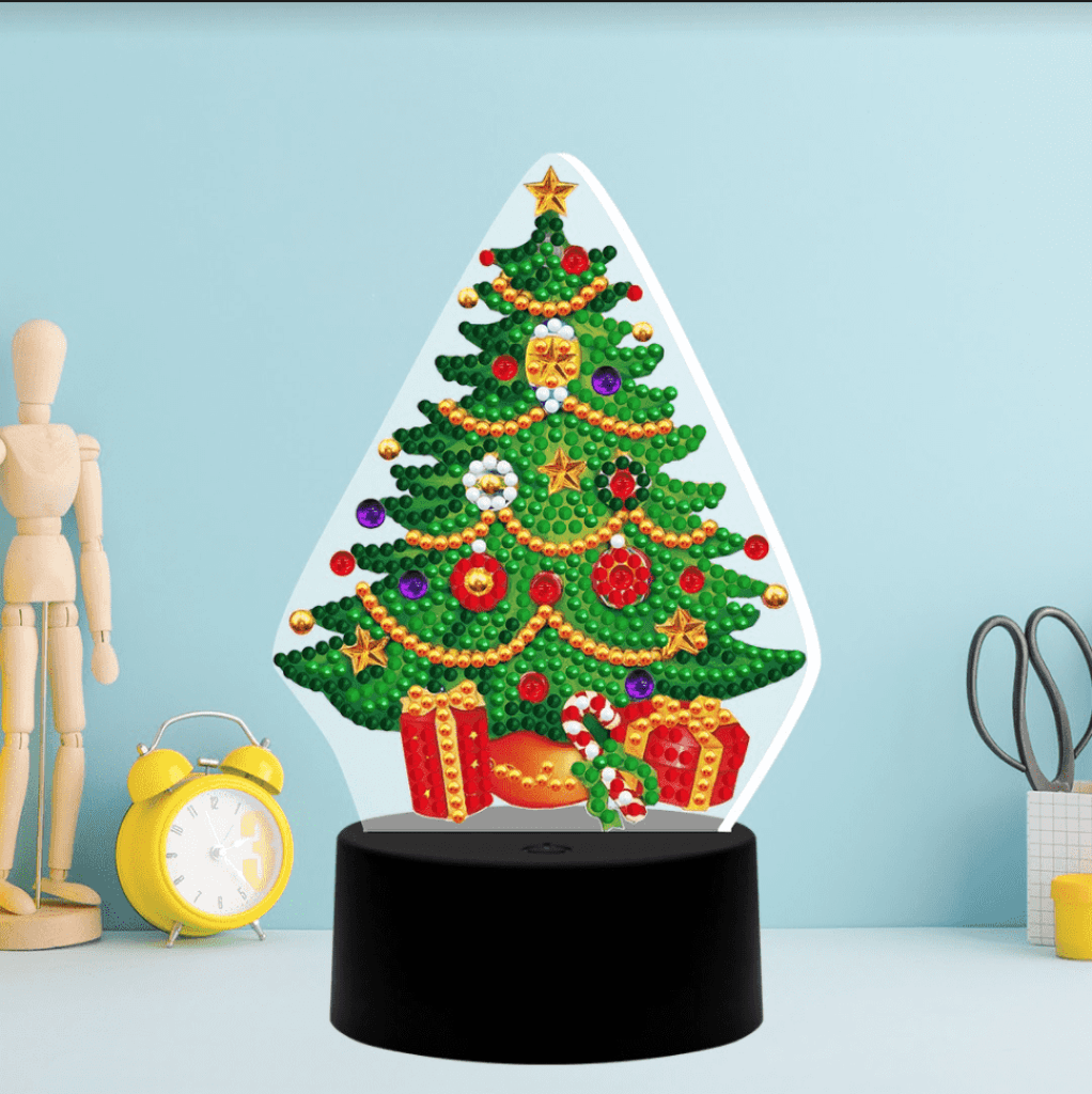 Der Weihnachtsbaum mit Geschenken